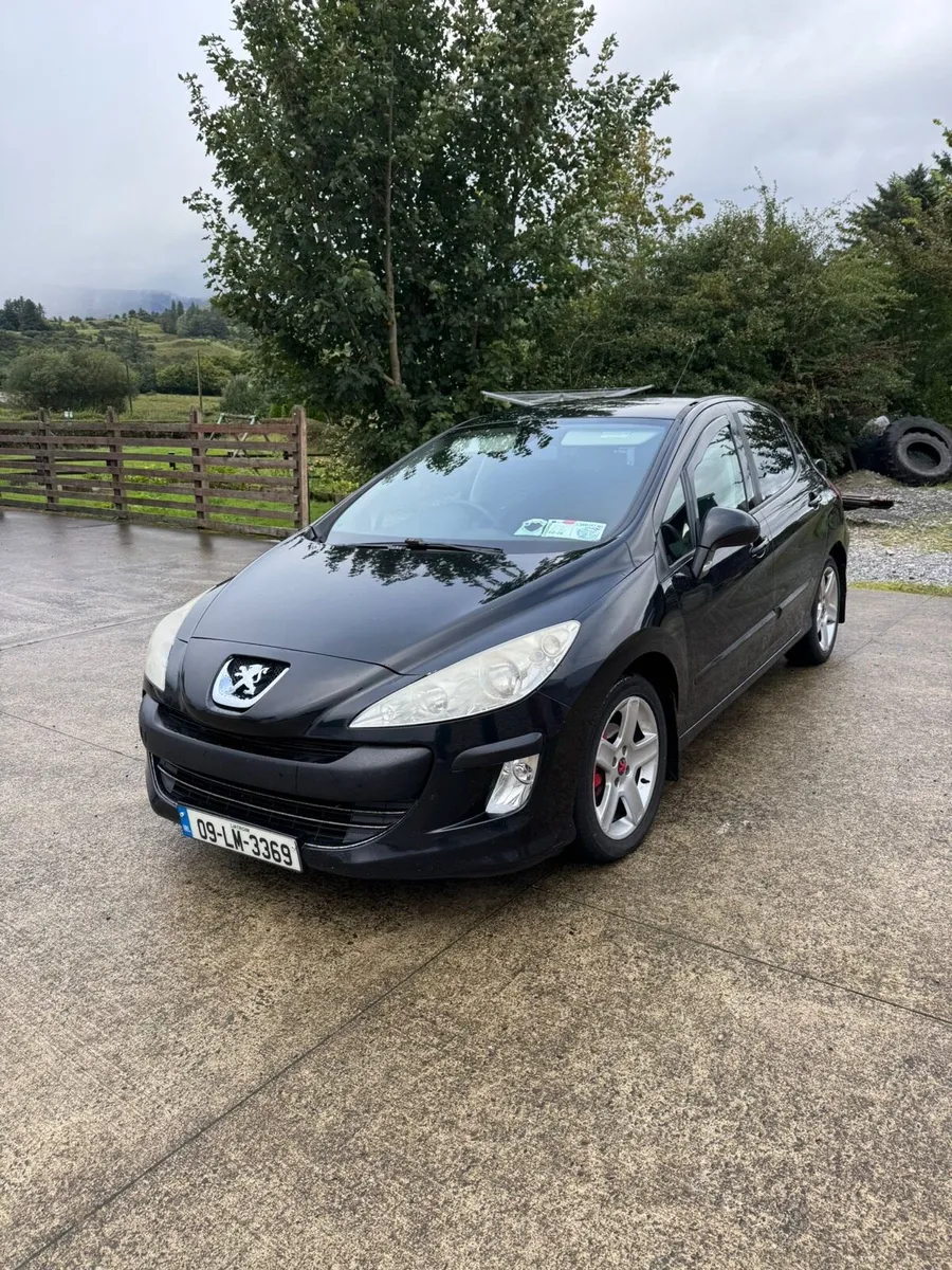Peugeot 308 - Image 1