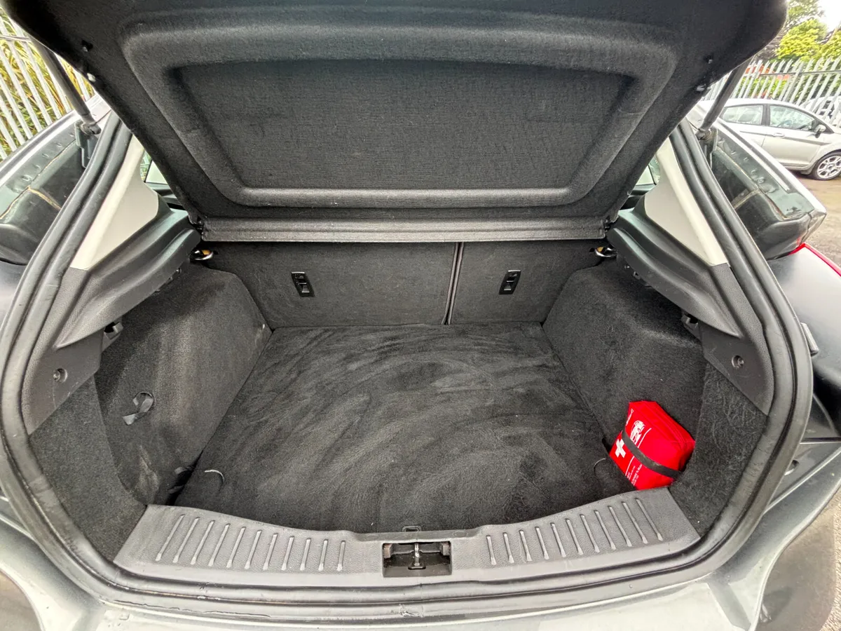 Ford Focus 2014, 2014MY EDITION 1.6 95PS 4DR - Image 4