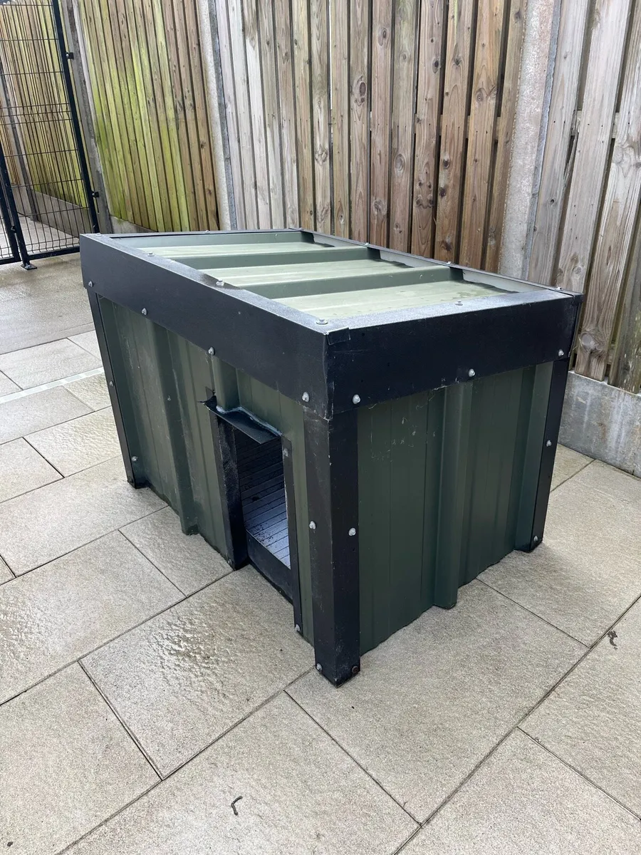 Insulated Dog Kennel - Image 1