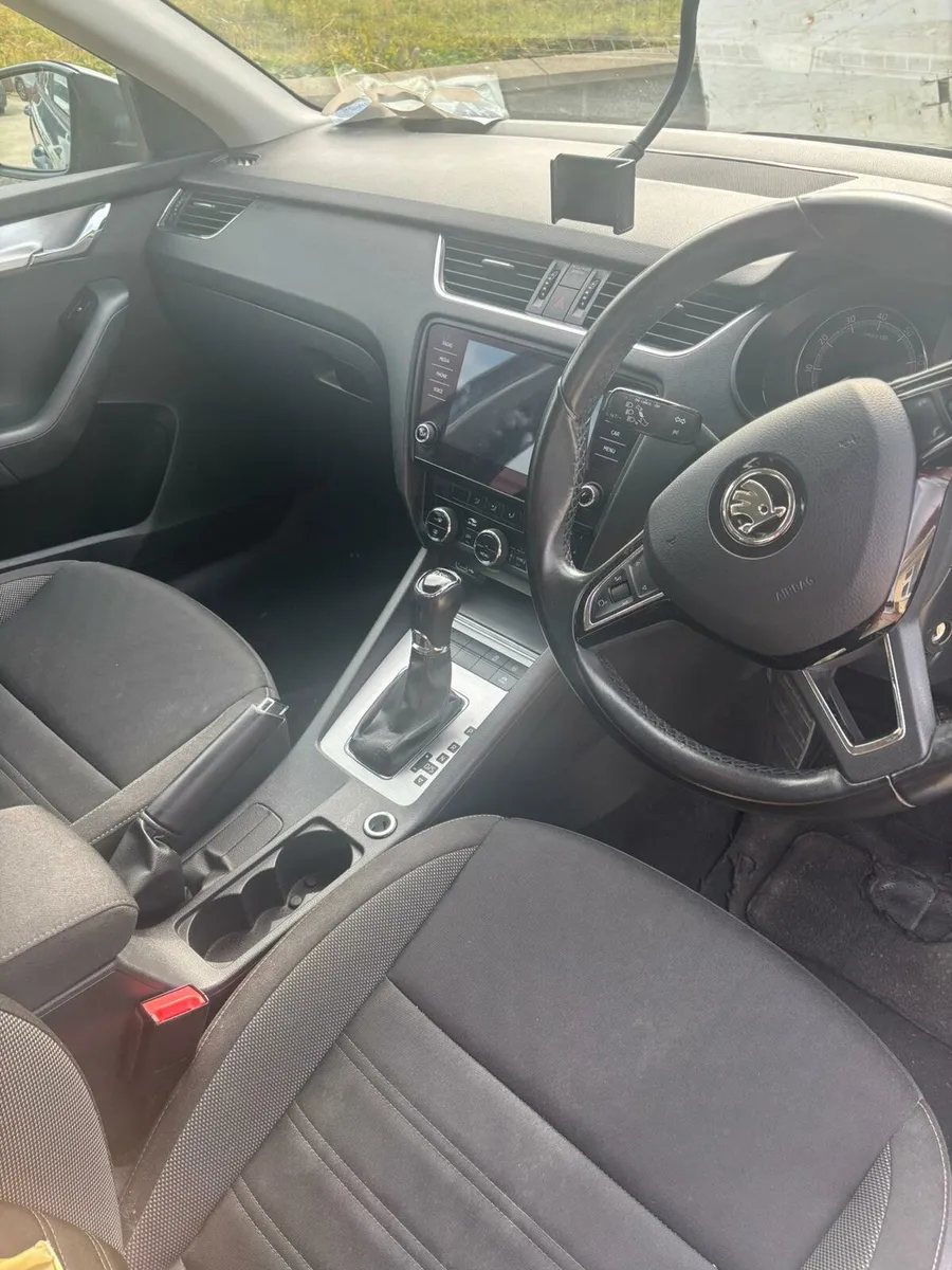 Skoda Octavia Auto 1.5 Petrol - Image 3