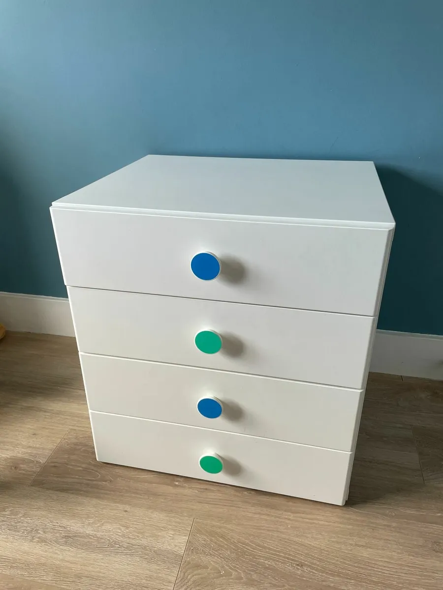 bedroom drawers