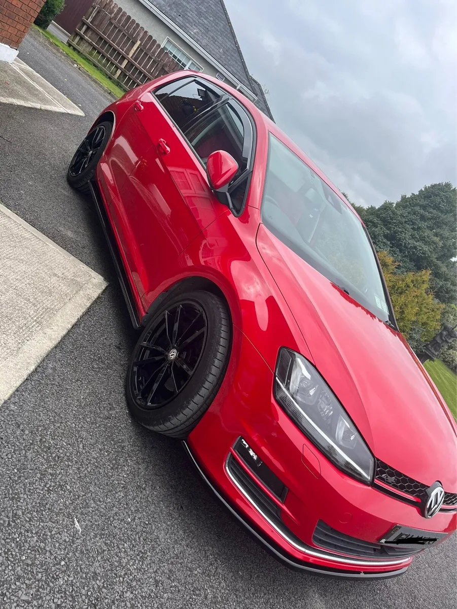 Volkswagen Golf - Image 4