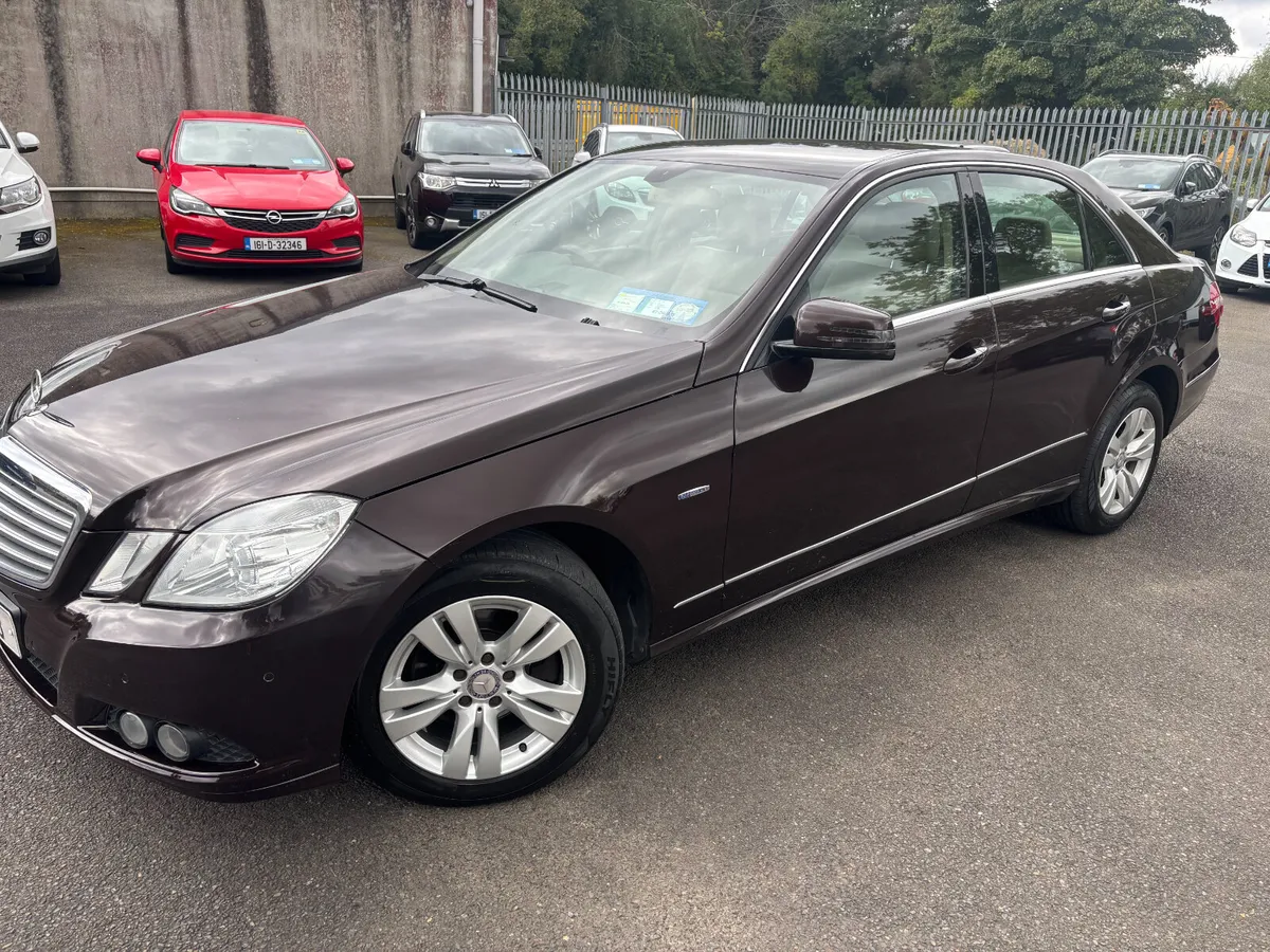 Mercedes-Benz E-Class 2010, 200 CDI BLUE EFFICIENC - Image 4