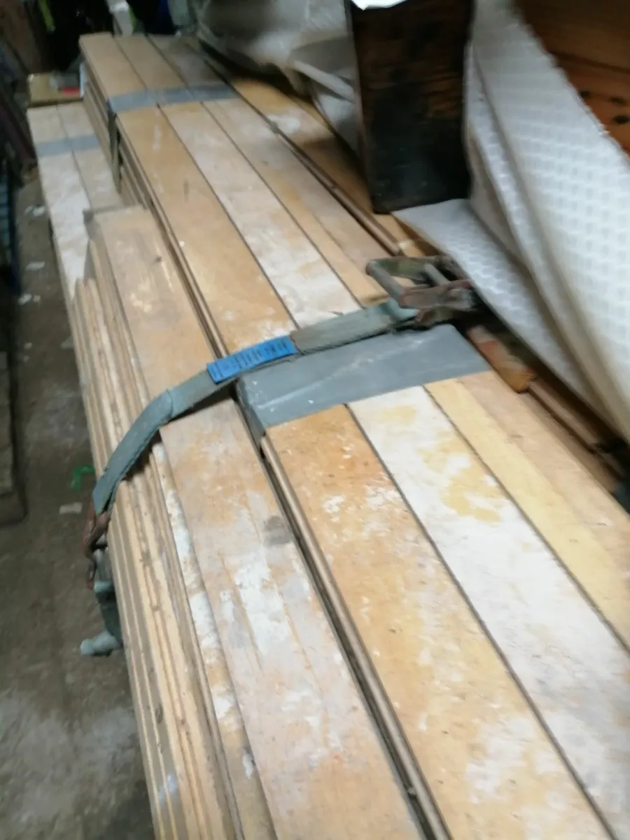 Reclaimed flooring MUSCOVA maple strip. - Image 4