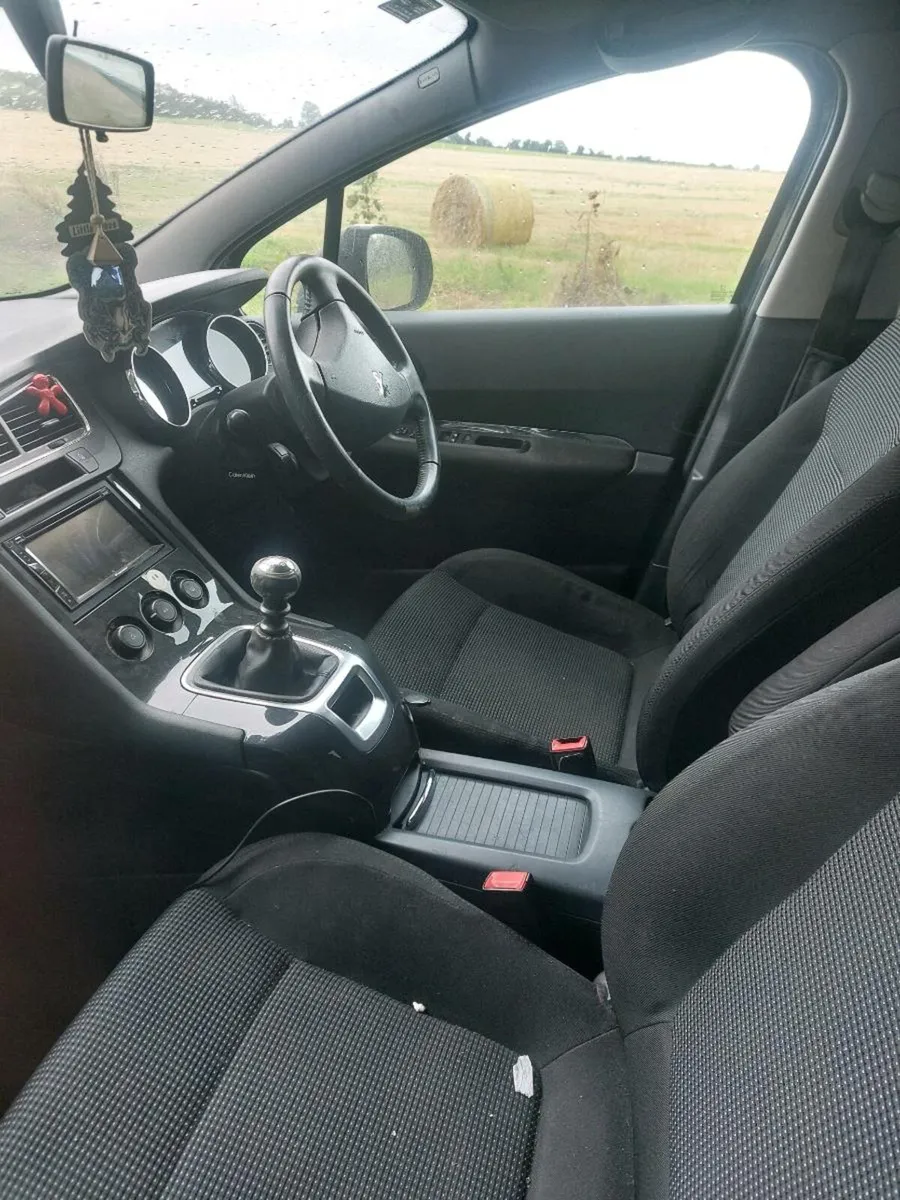 Peugeot 5008 2010 1.6diesel - Image 4