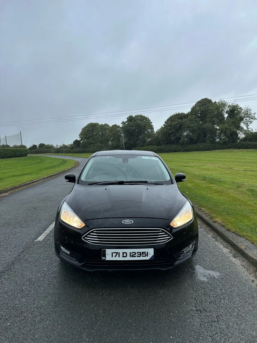 Ford Focus Commercial 2017 DOE 18/26 - Image 2