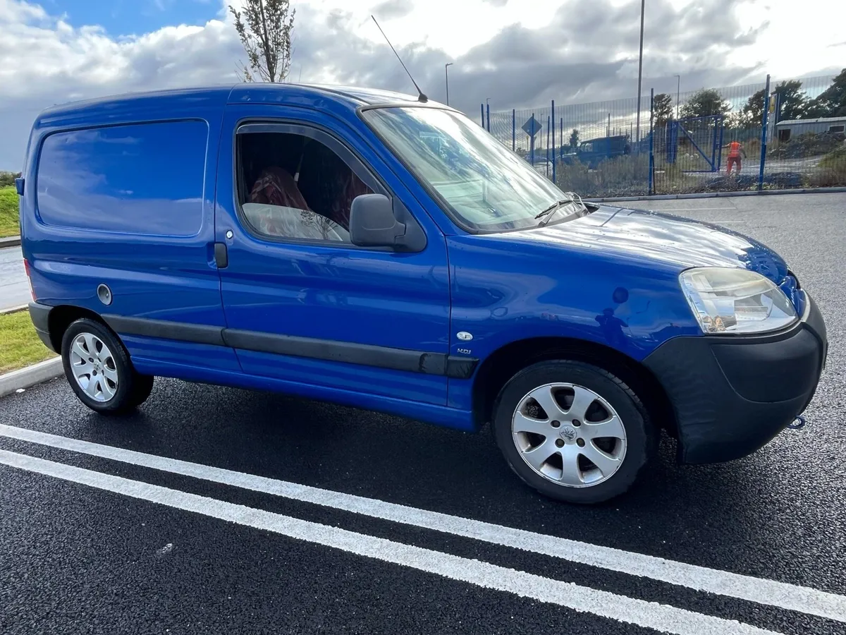 Peugeot partner van 1.6 diesel - Image 1