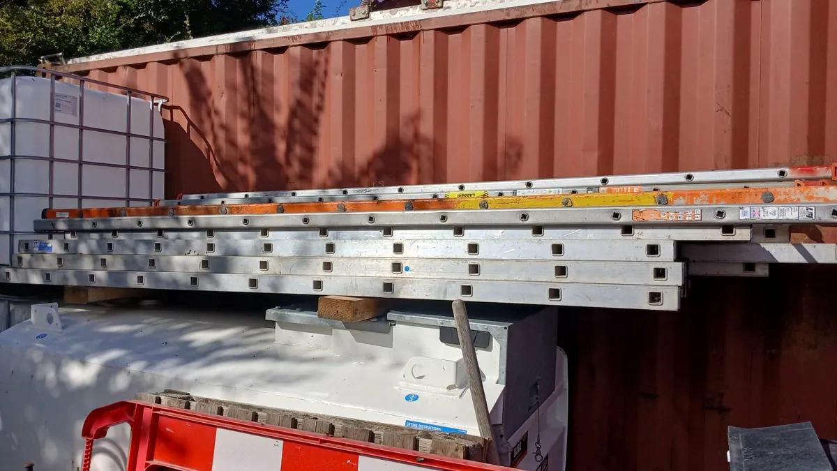 Digger Bucket's / concrete Skip / ladders scaffold - Image 4