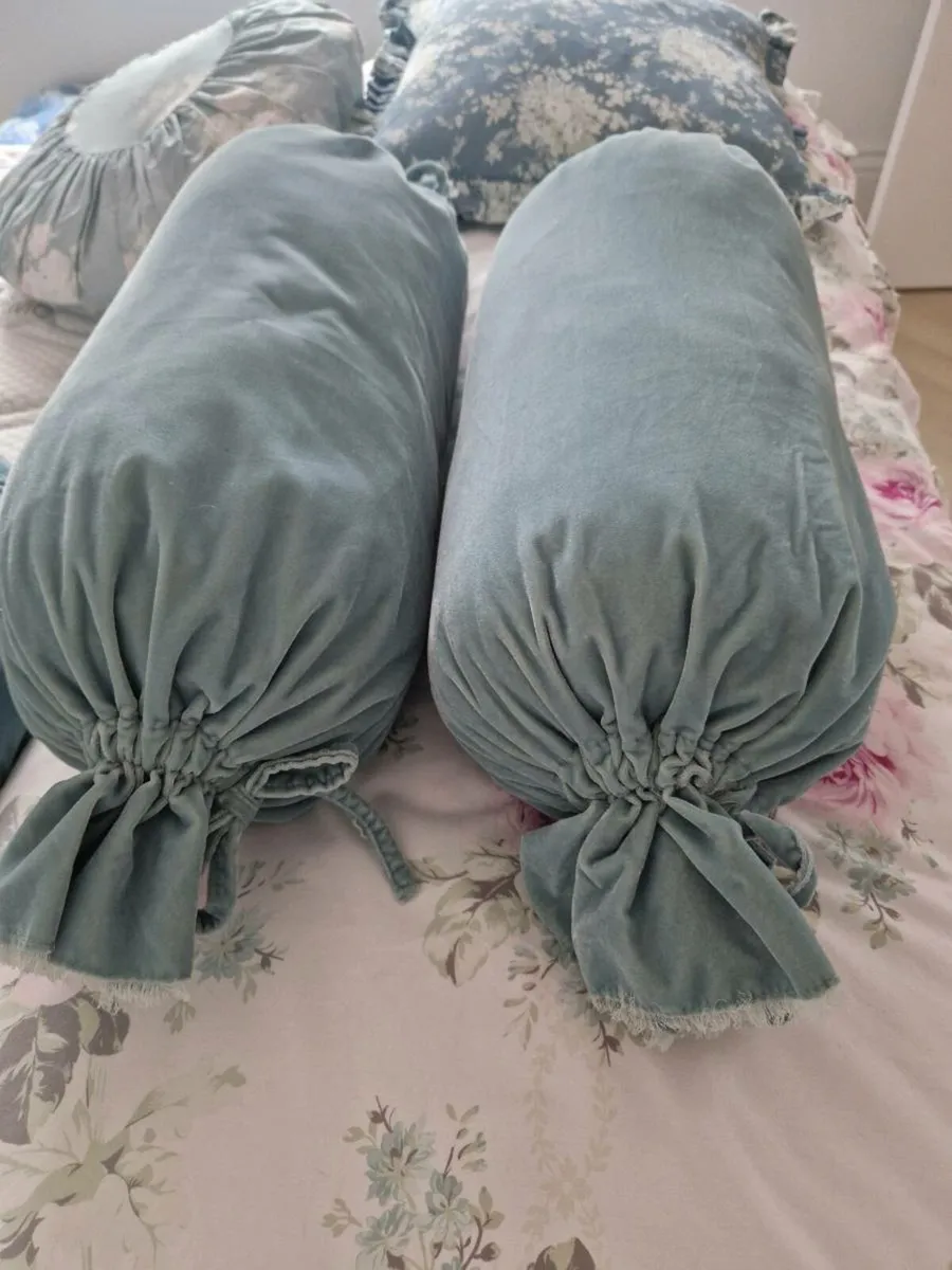 Cushions - Image 2
