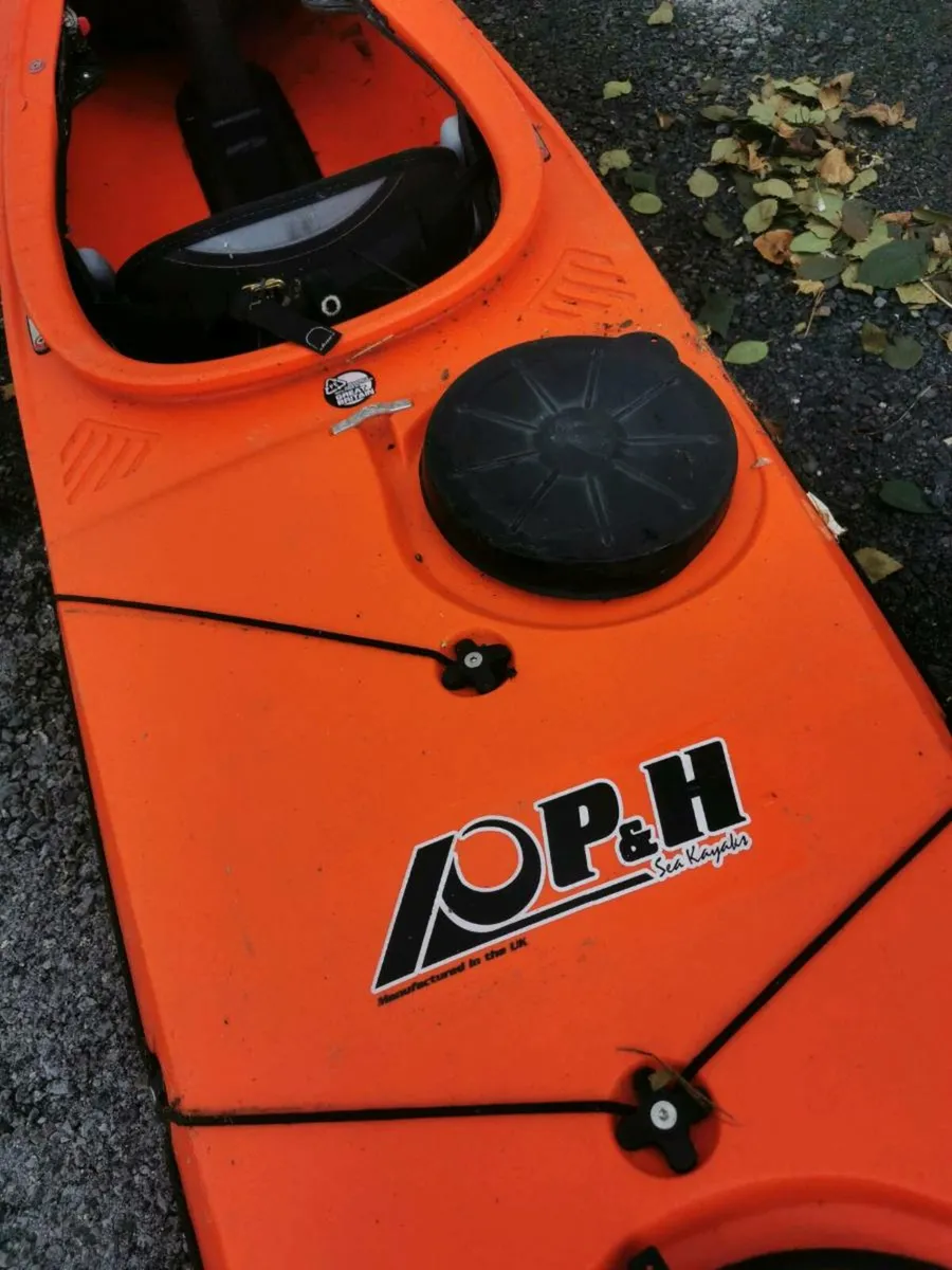 P&H Hammer Sea Kayak 13ft & Lendal Kinetik Paddle - Image 4