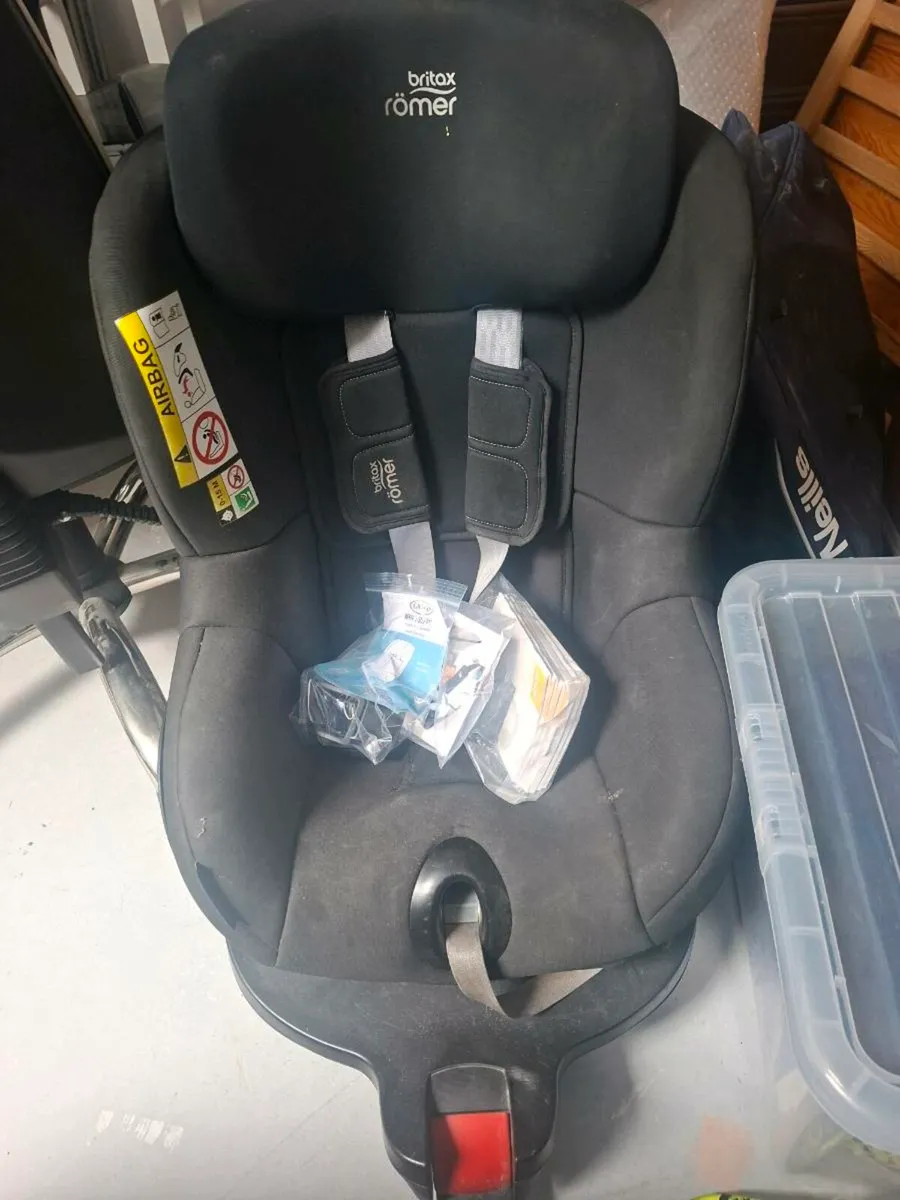 Baby travel for sale - Image 3