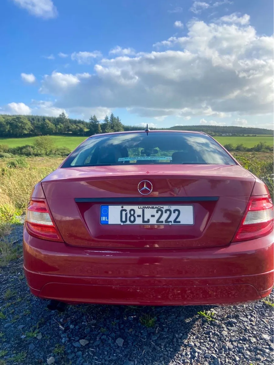 Mercedes Benz c class - Image 4
