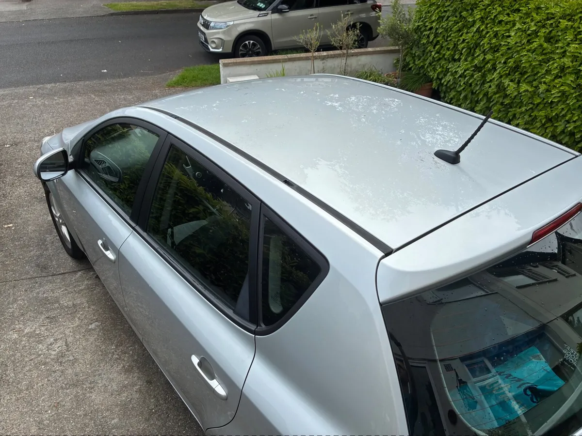 Kia Ceed 2012 - Image 2