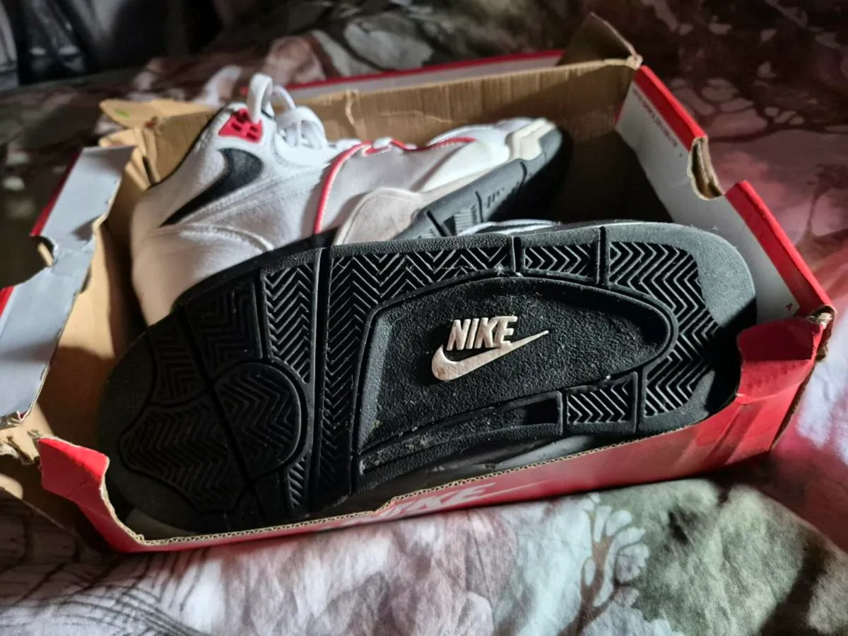 NIKE FLIGHT - Image 2