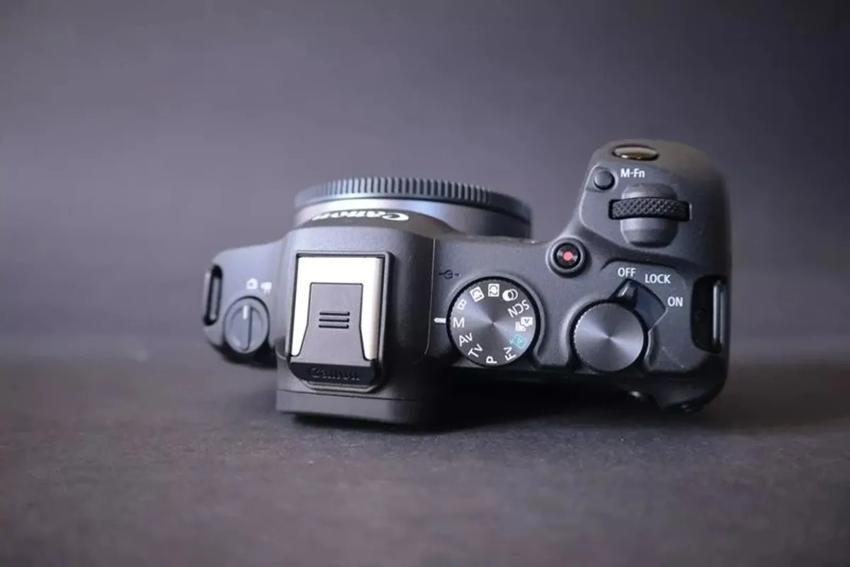 Canon EOS R8 Mirrorless Camera Body - Image 4