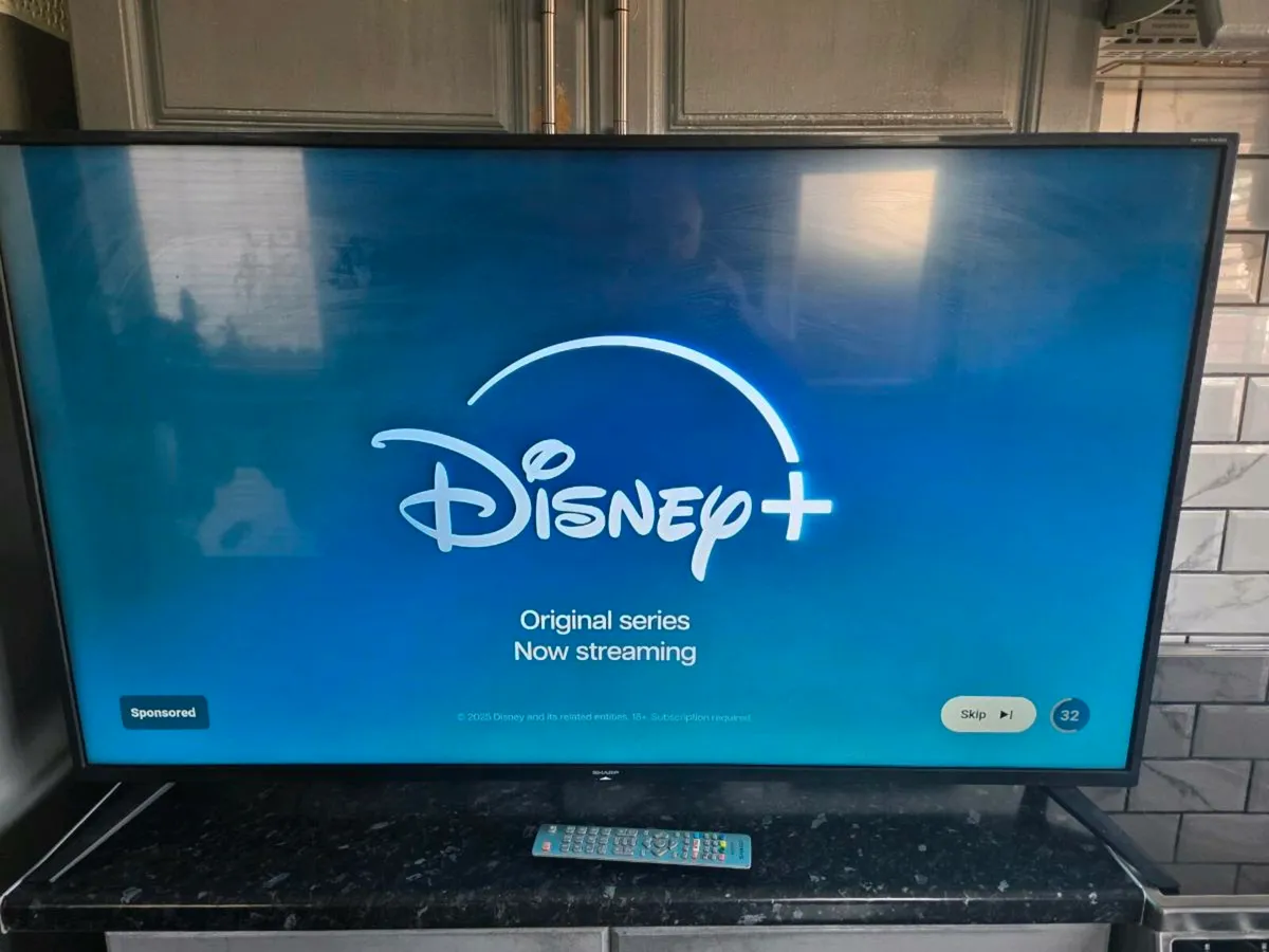 50 inch tv - Image 1