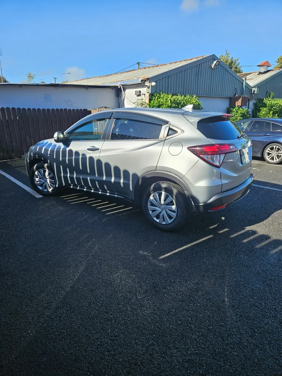 Honda Vezel 2014 Automatic - Image 4