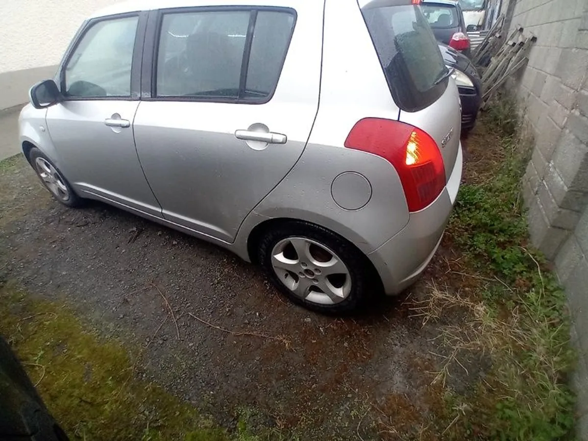 2008 Suzuki Swift - Image 3