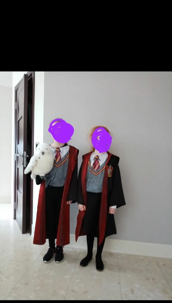 Costumes - Image 1