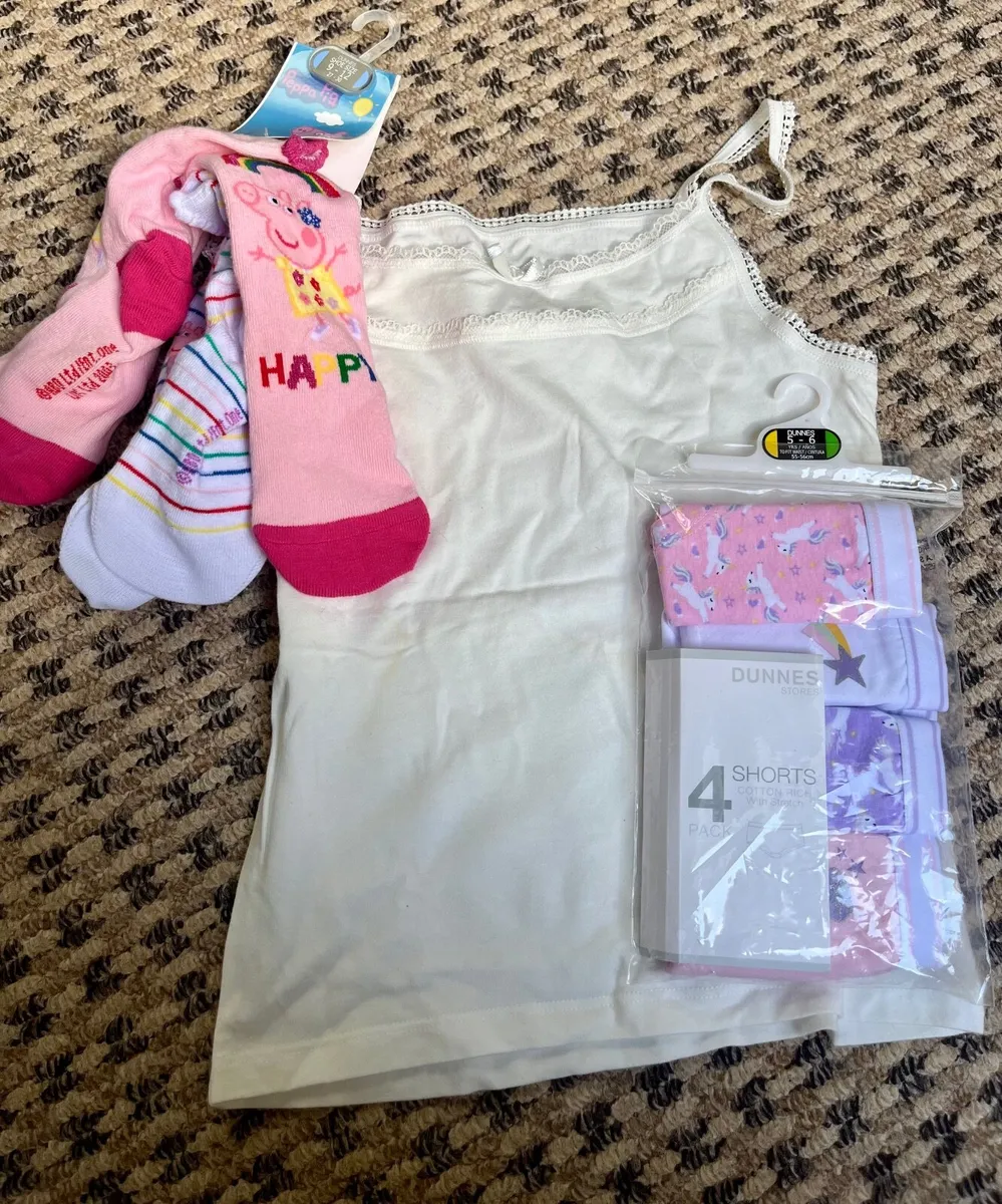 All new girls clothes 5-6 years - Image 3