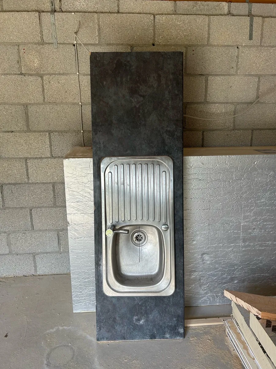 Sink and bit of counter