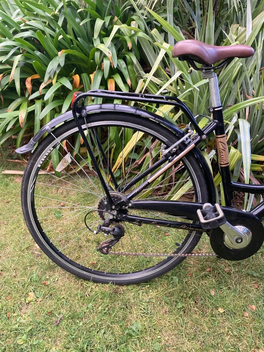 Modern Vintage Ladies Bike - Image 3