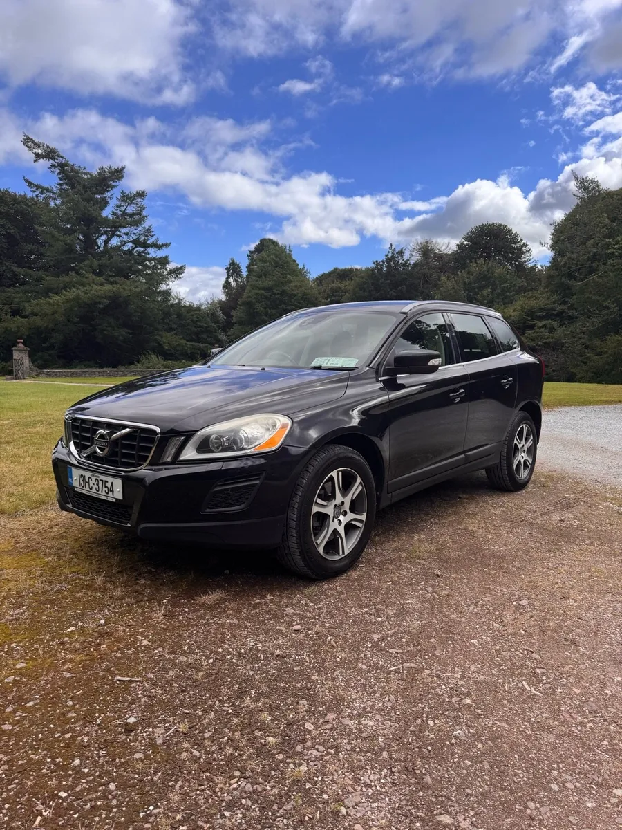 Volvo XC60 - Image 1