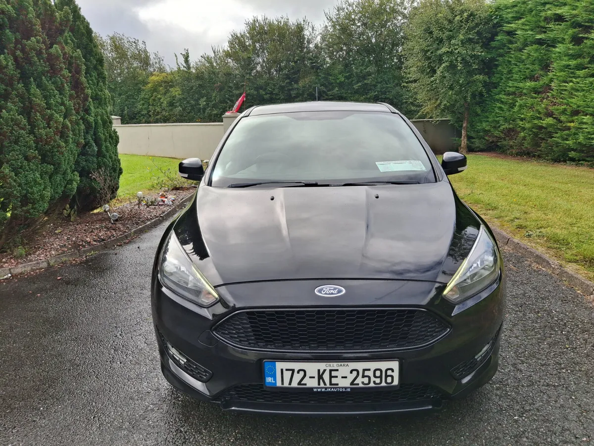 Ford Focus 2017 - Image 2