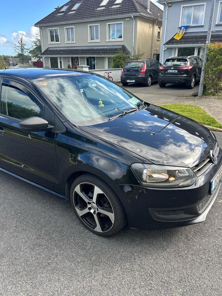 2011 Black Volkswagen Polo - Image 2