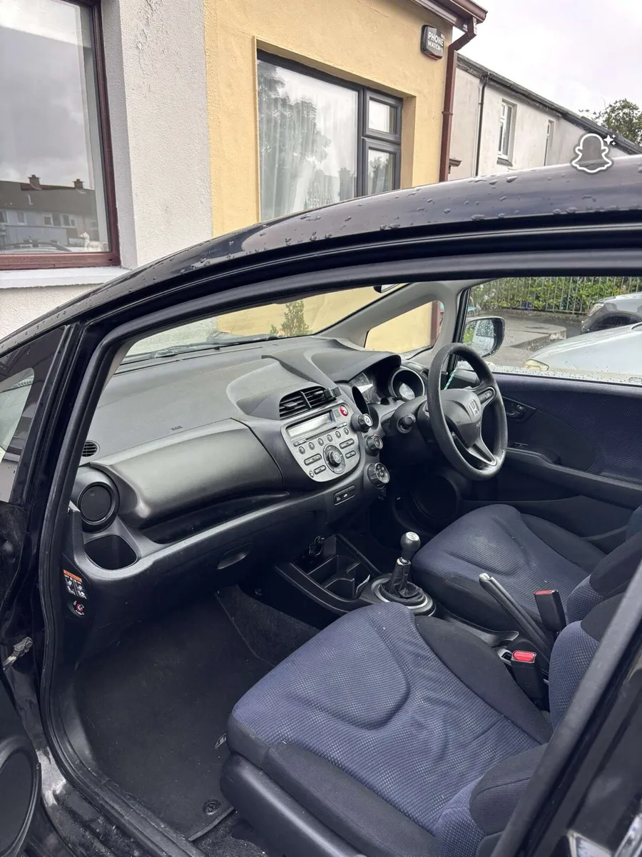 Black Honda Jazz - Image 4