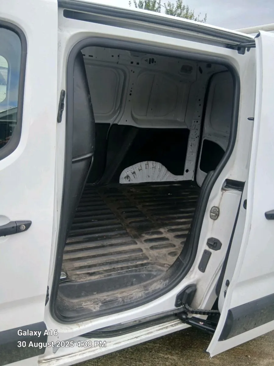 Toyota proace city - Image 3