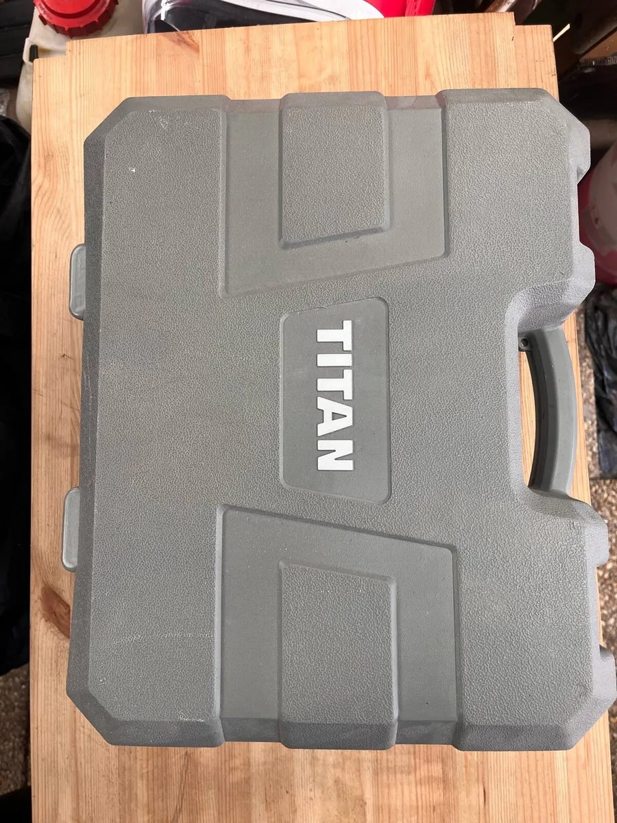 Wall Chaser Titan - Image 3