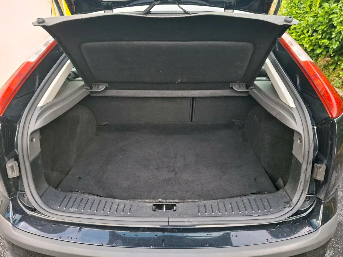 Ford Focus with long NCT - Image 4