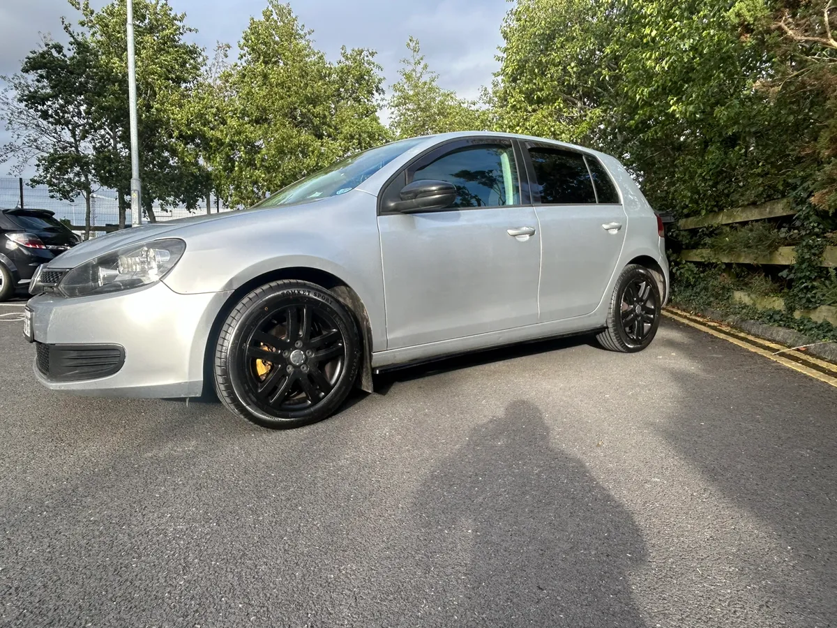 2009 VOLKSWAGEN GOLF 1.6 TDI LOW TAX - Image 3