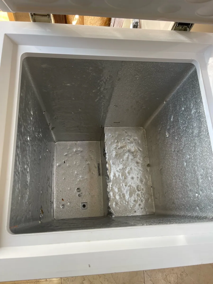 Lovely White Chest Freezer - Can Deliver - Image 2