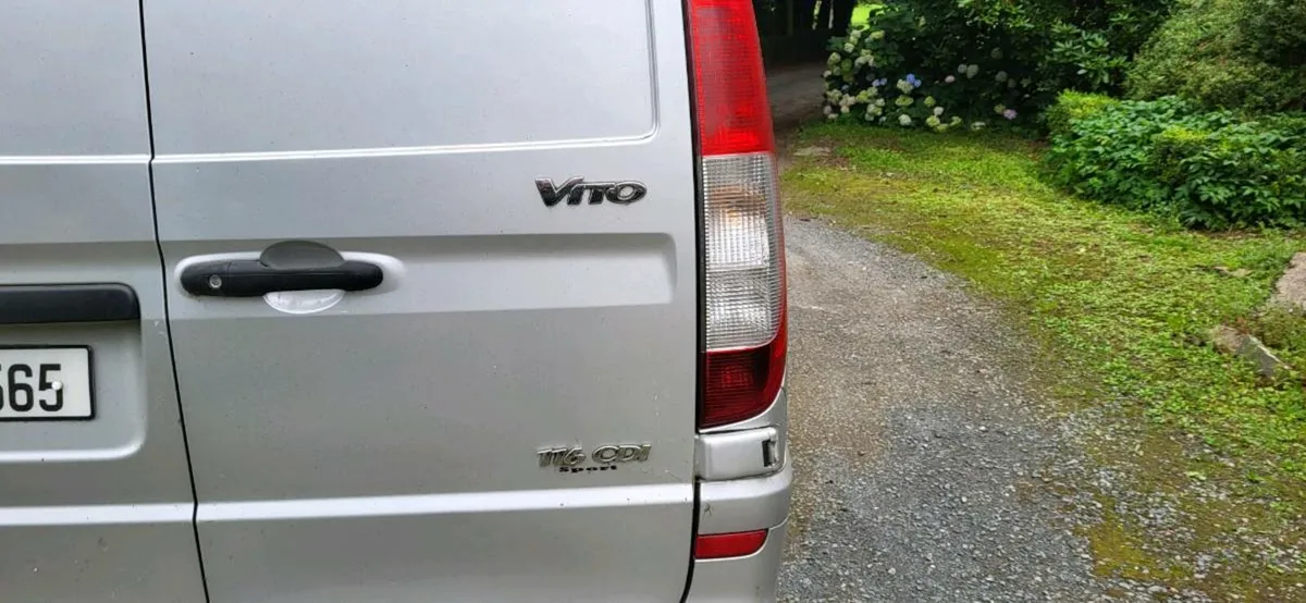142 mercedes vito  116cdi - Image 4