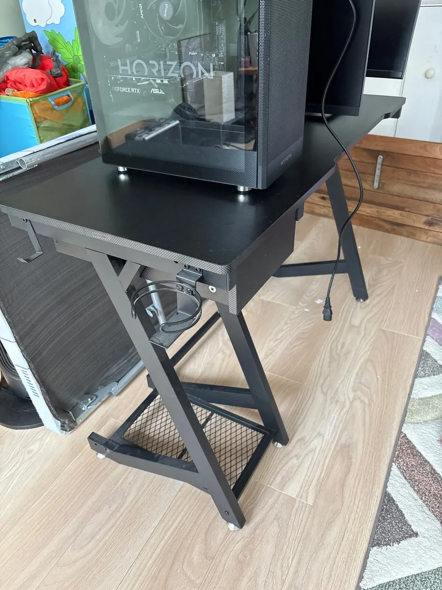Computer Gaming Table - Image 1