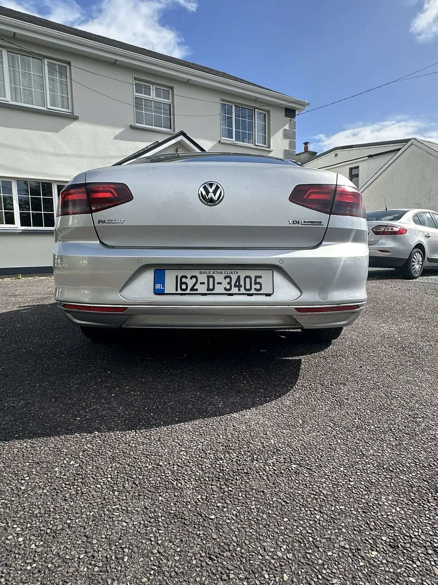 162 Volkswagen Passat - Image 4