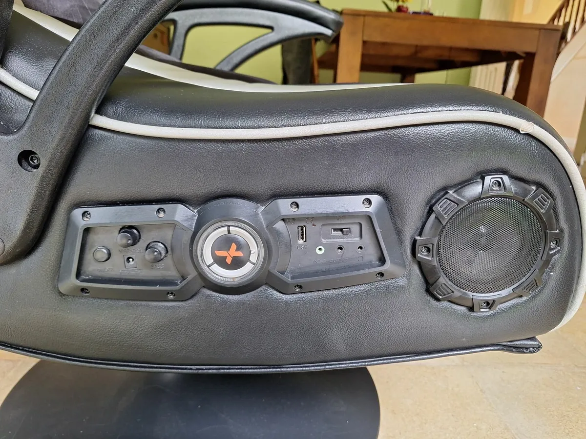 XRocker Gaming Chair - Image 4