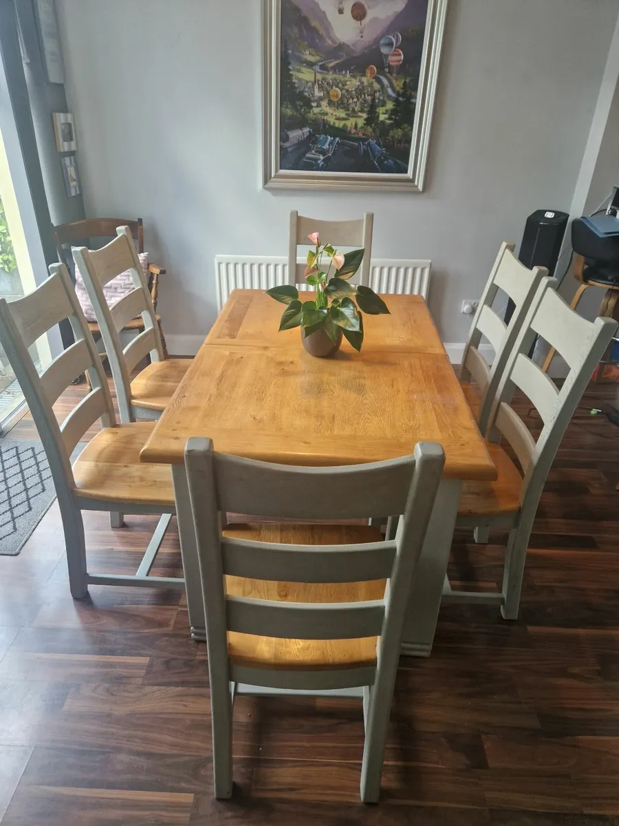 Dining table with six chairs - Image 3