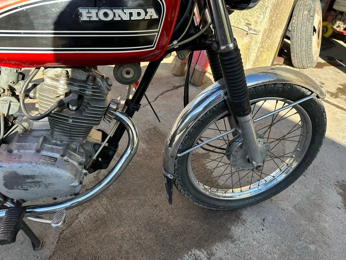 Honda 125cc 50 years old - Image 3