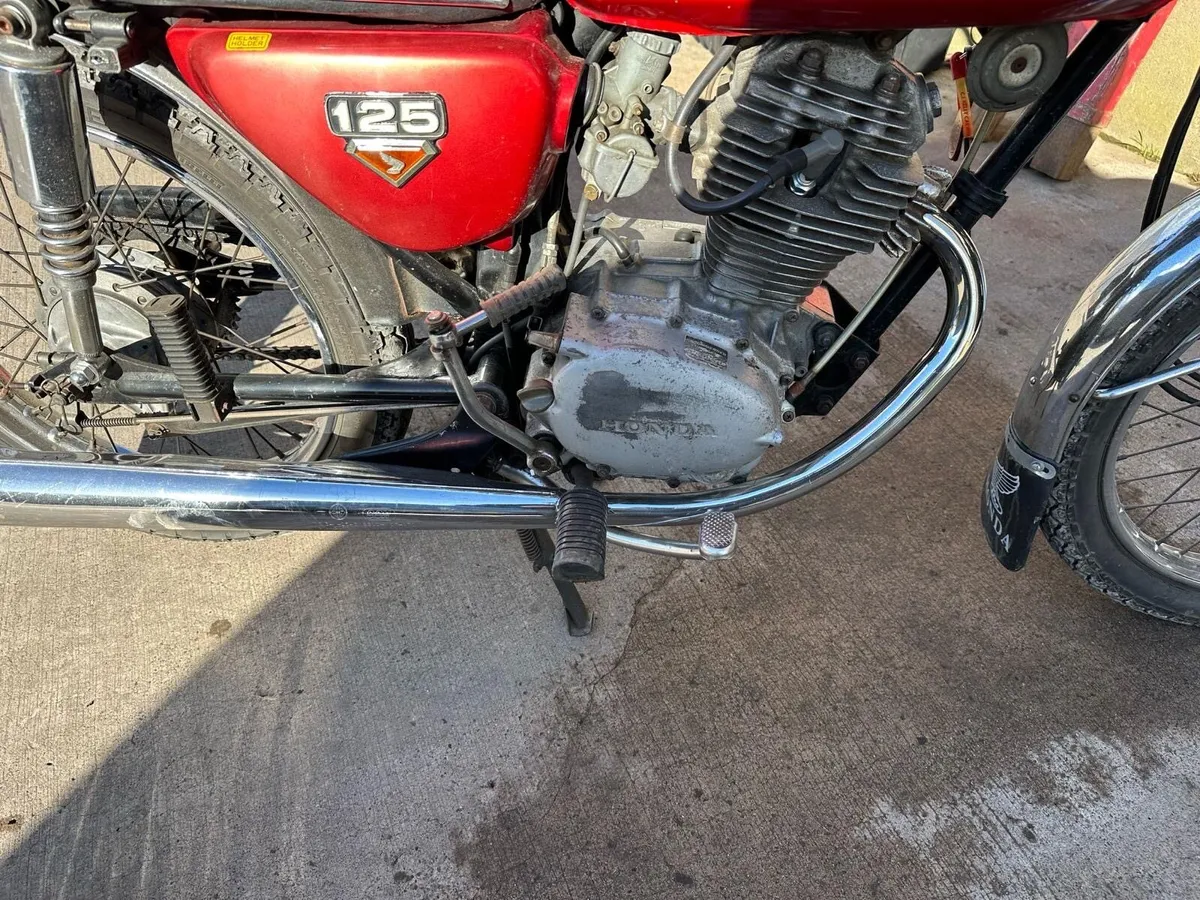 Honda 125cc 50 years old - Image 4