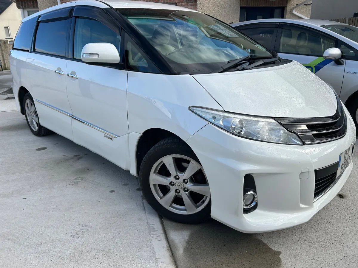 2012 Toyota Estima automatic hybrid 7 Seater - Image 2