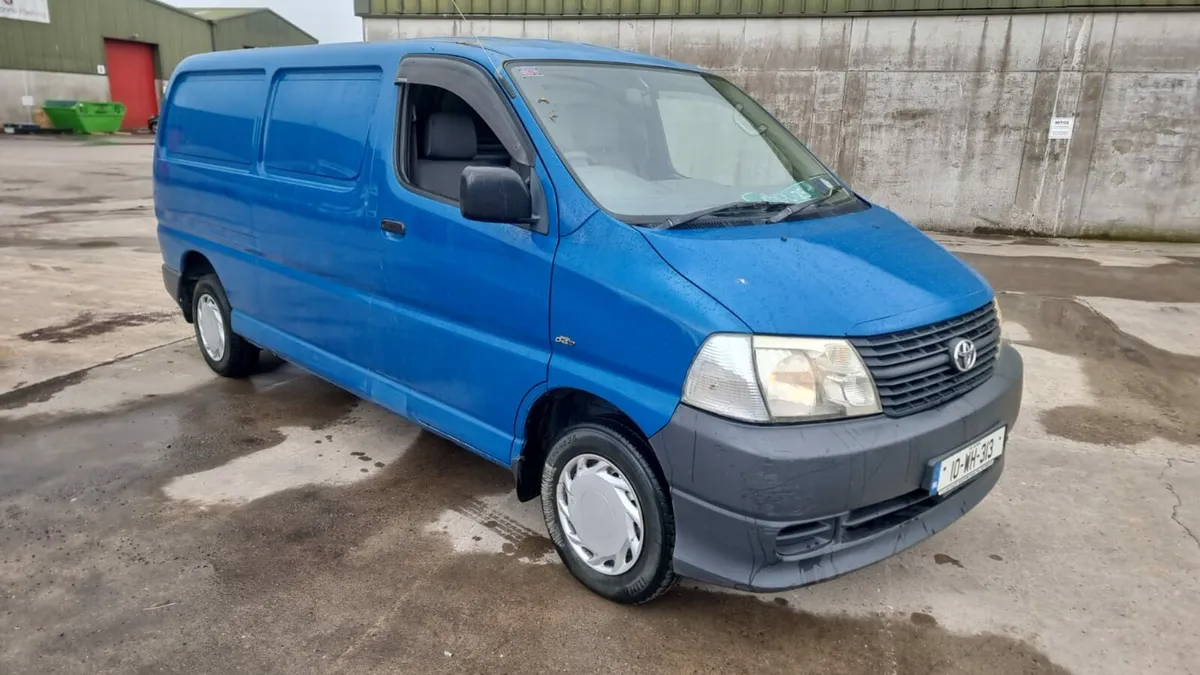2010 Hiace. NEW DOE 8/26 - Image 4