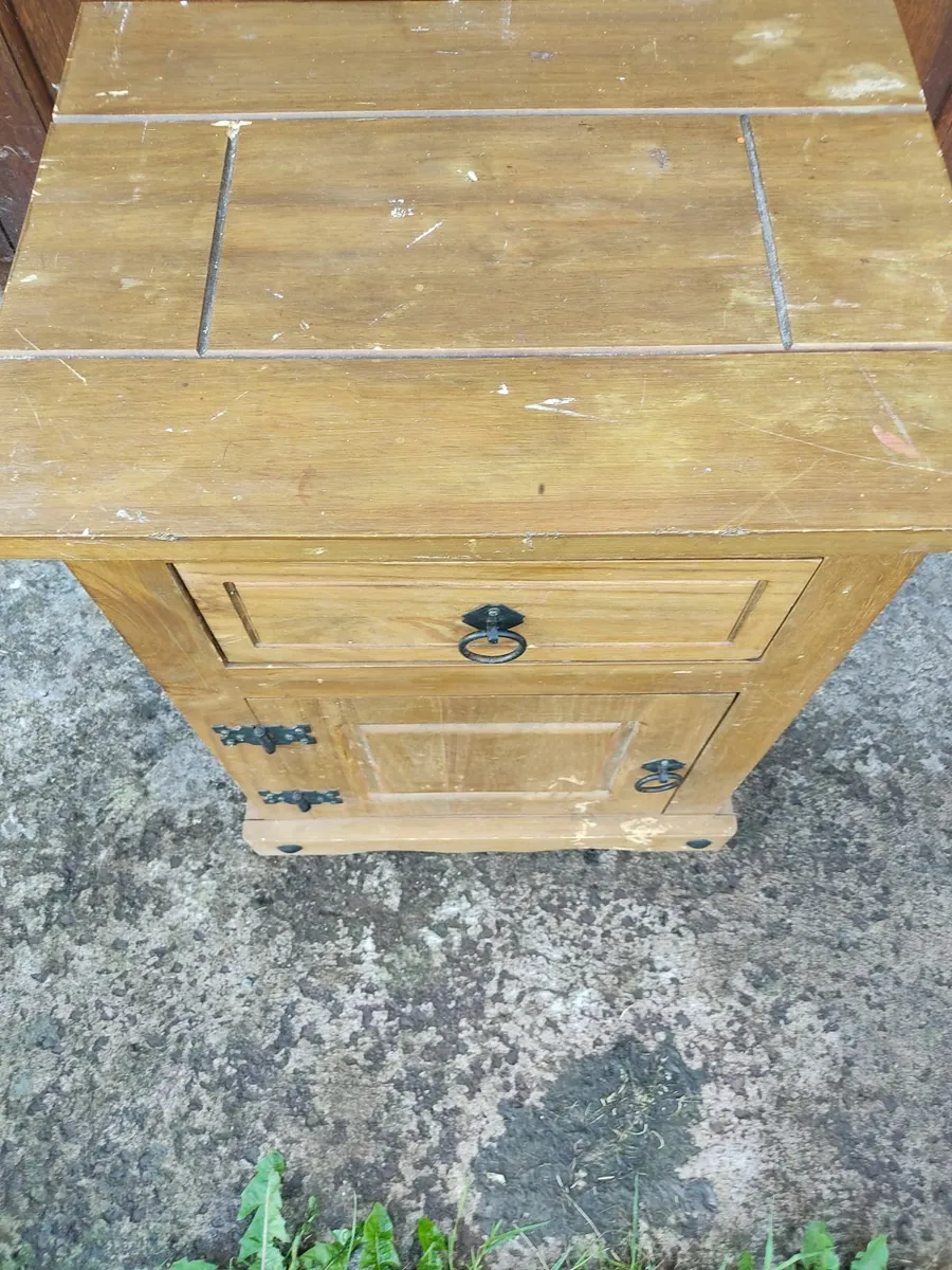 Bedside table - Image 2