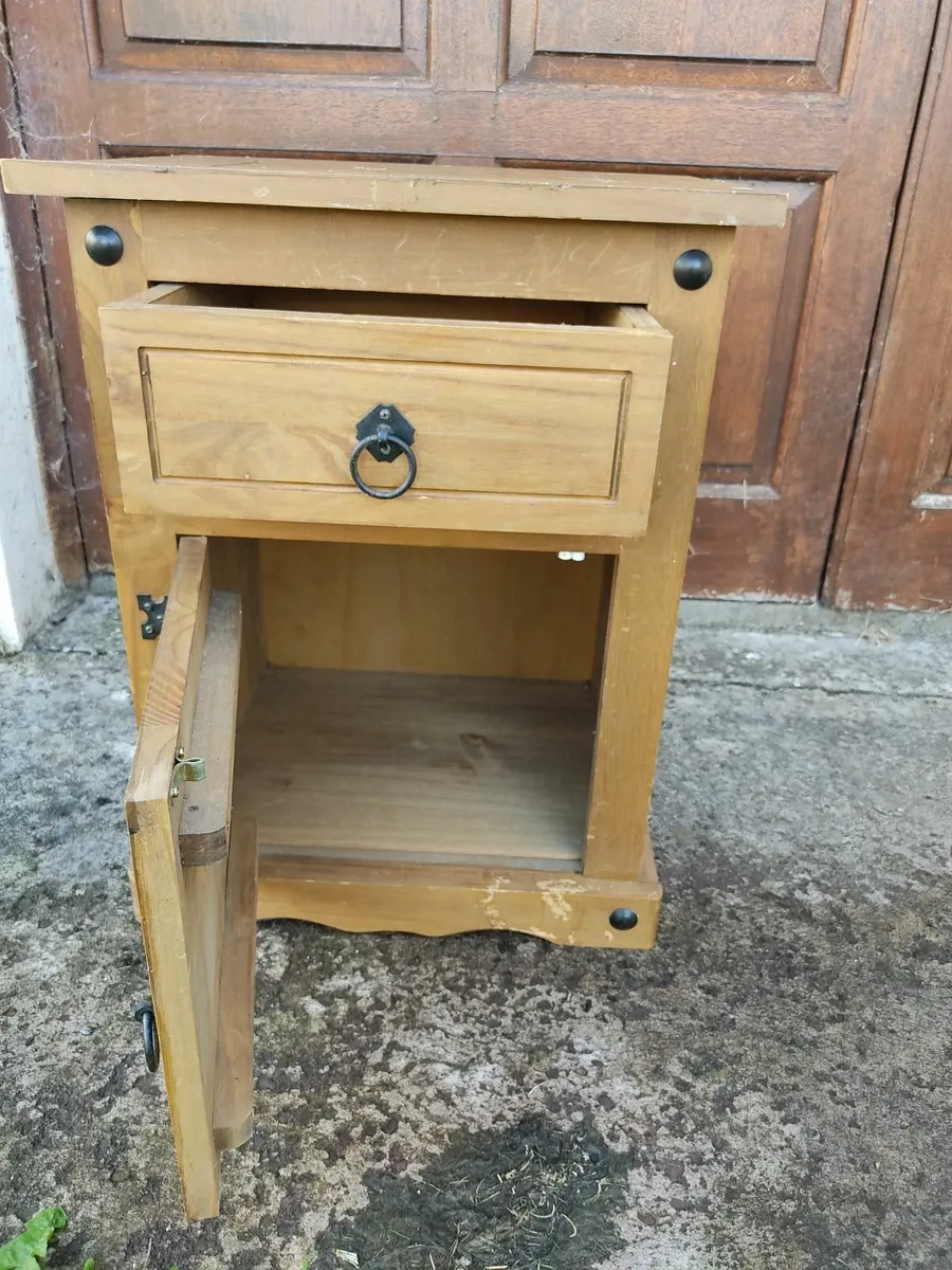 Bedside table - Image 3