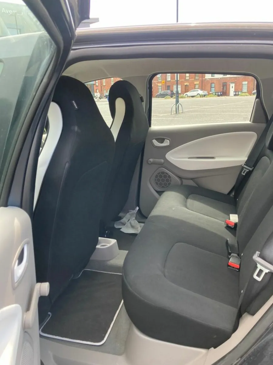 2019 Renault Zoe Expression Nav R90 40kWh - Image 2