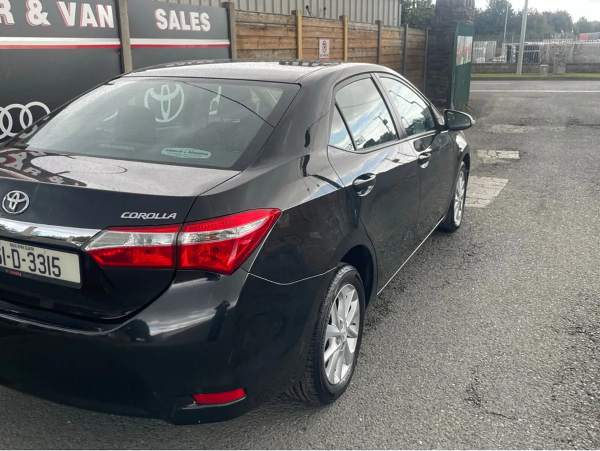 Toyota Corolla 1.33 AURA 4DR - Image 4