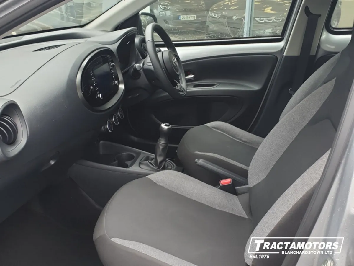 Toyota Aygo X 1.0 PULSE 4DR - Image 3