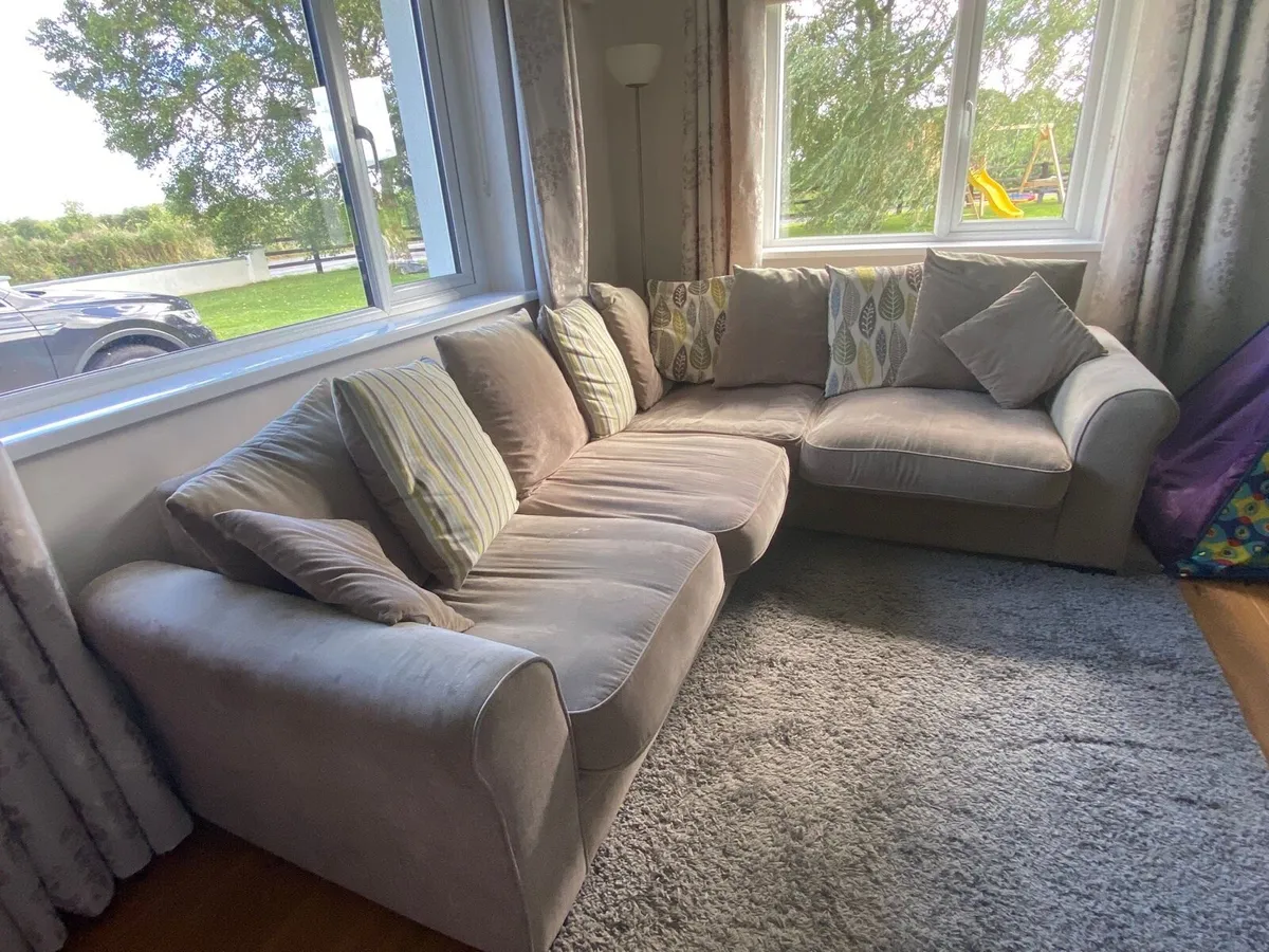 L Shaped Corner Couch / Sofa - Image 2